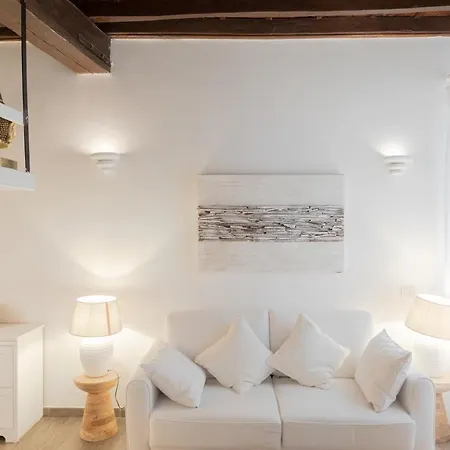 Navona Loft Luxury 5 People Rome