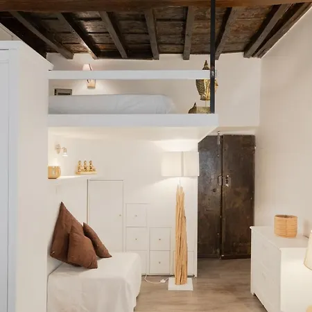 Navona Loft Luxury 5 People Apartment Rome