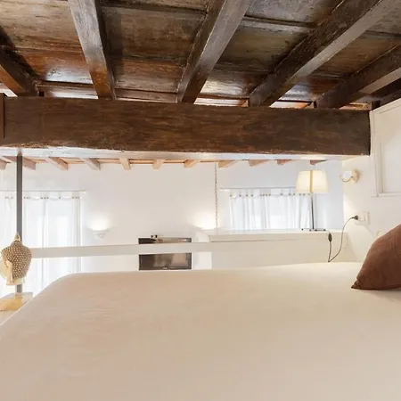 Navona Loft Luxury 5 People Apartment *